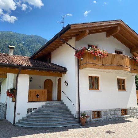 Villa Golf Pinzolo Buitenkant foto